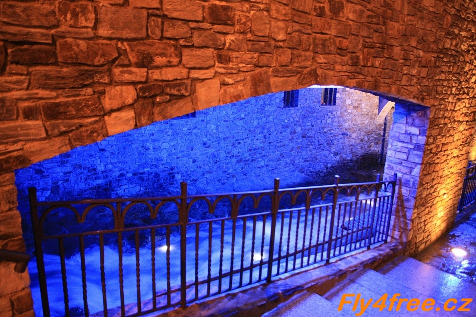 img00003.jpg