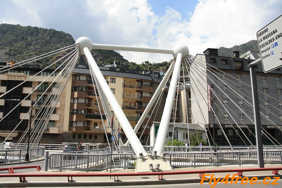 img00020.jpg