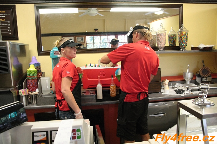 img00011.jpg