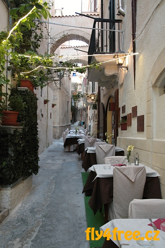 img00068.jpg