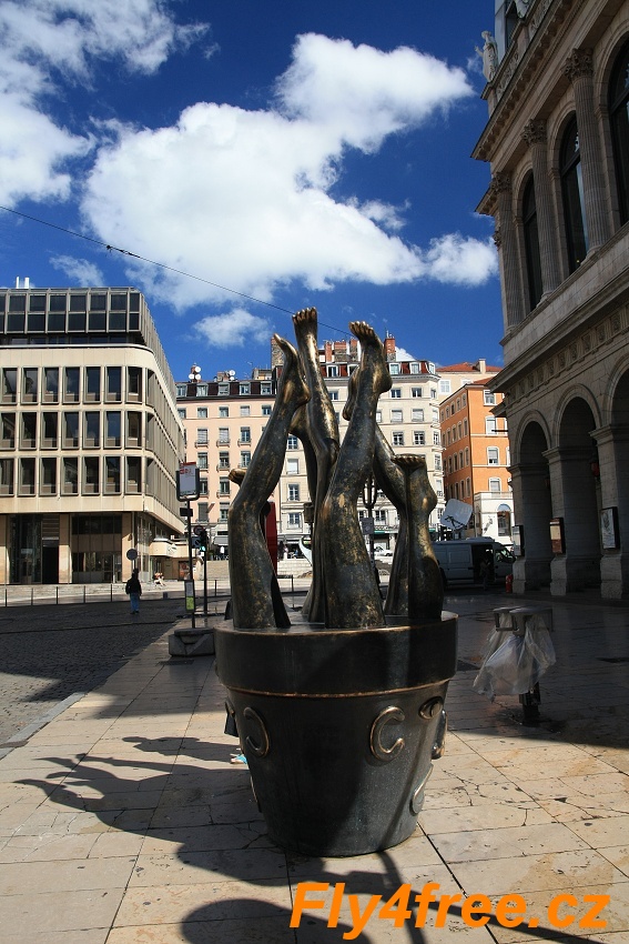 img00027.jpg