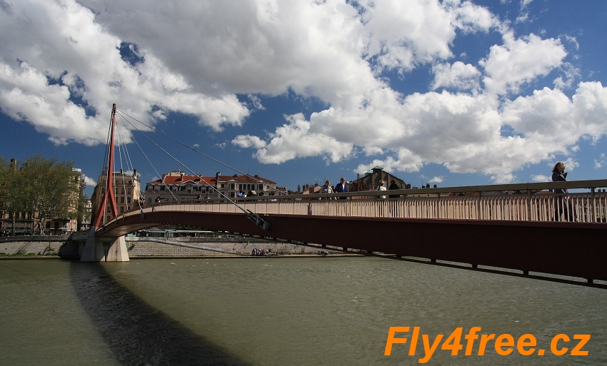 img00045.jpg