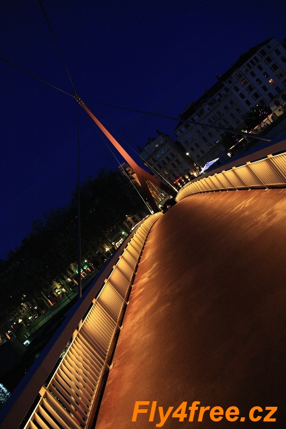 img00064.jpg