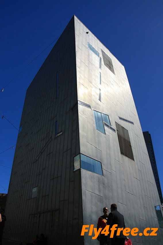 img00009.jpg