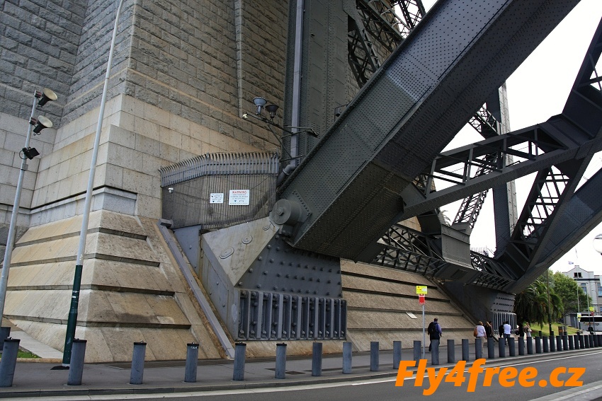 img00065.jpg